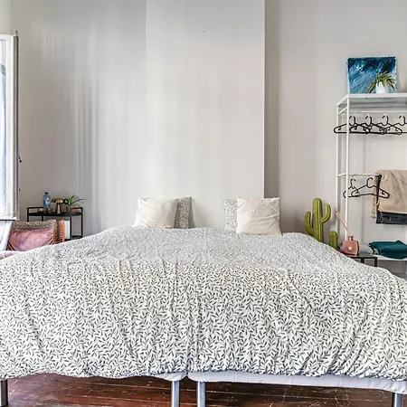 Apartment Modern Connected 6 In The Heart Of