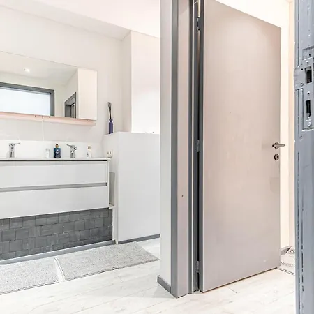 Apartamento Modern Connected 6 In The Heart Of