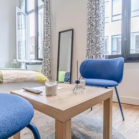 Modern Connected 6 In The Heart Of *